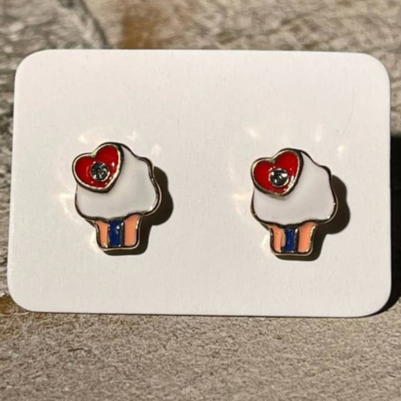 Cupcake Earrings Rhinestones Rainbow Heart Cupcakes Earrings Hypoallergenic NEW - Picture 1 of 4